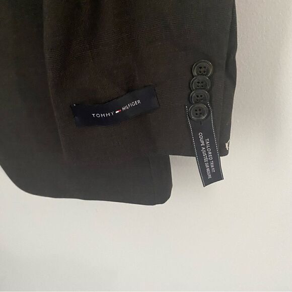 Tommy Hilfiger Men’s Brown 100% Worsted Wool 2 Button Jacket size L40 - Picture 2 of 5